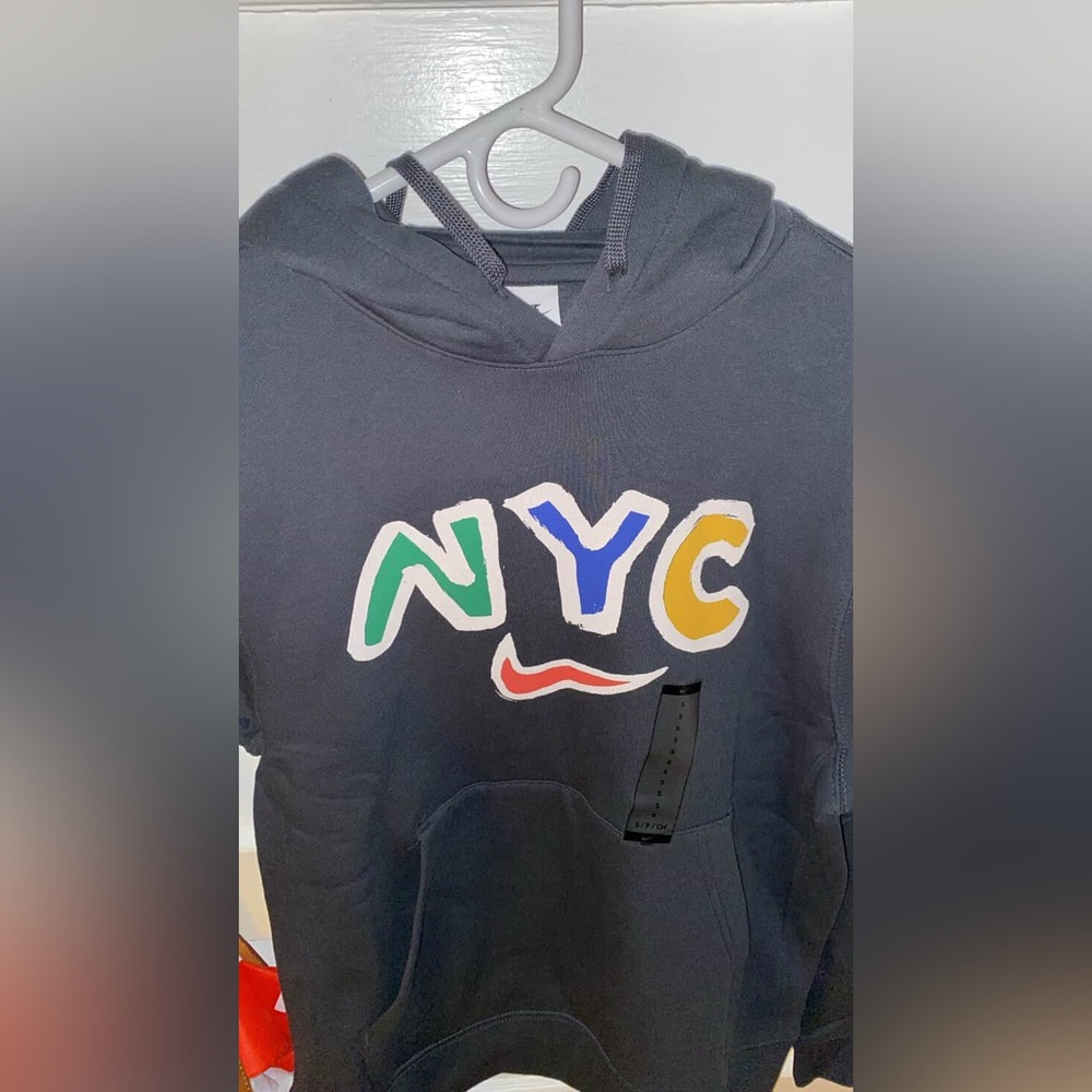 Nike Sportswear Club Fleece NYC Hoodie FZ2863-045